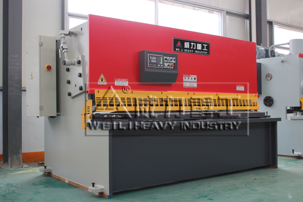 12x2500液壓擺式剪板機