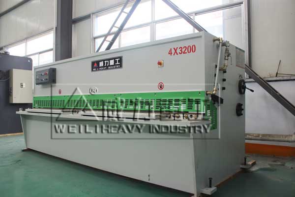 4x3200液壓擺式剪板機(jī)