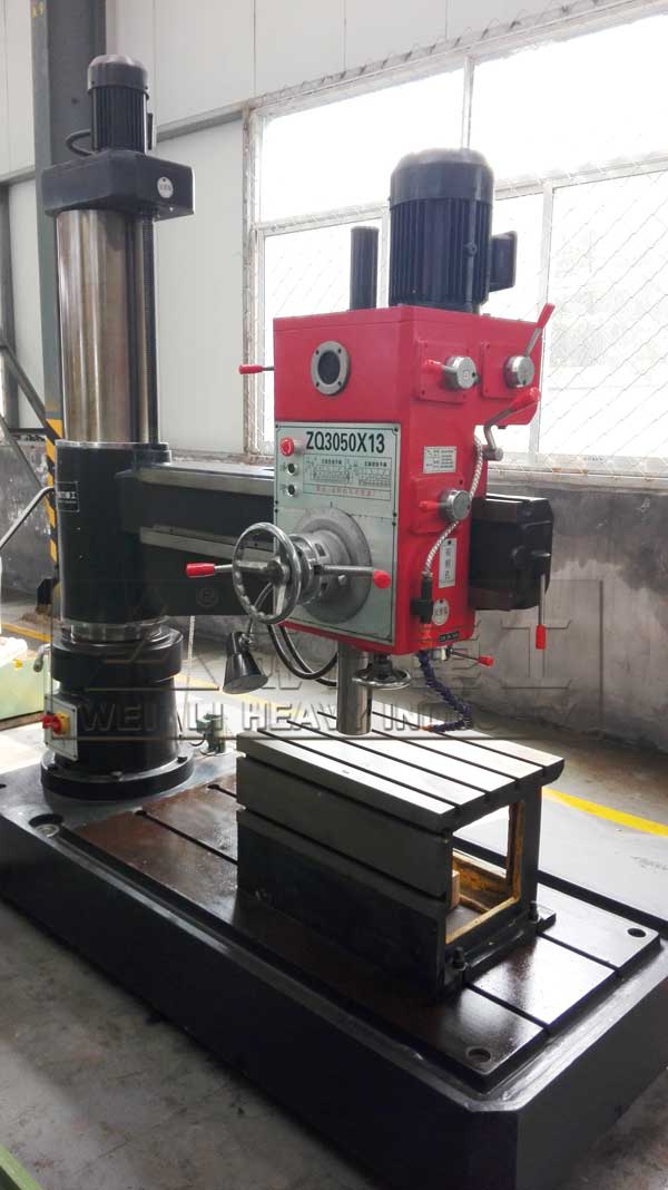 Z3050搖臂鉆床