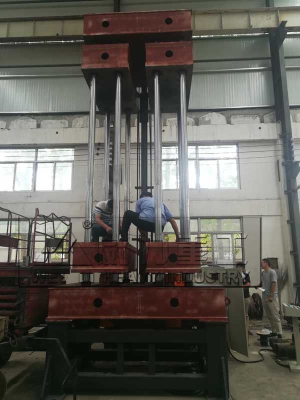 252噸專用液壓機(jī)