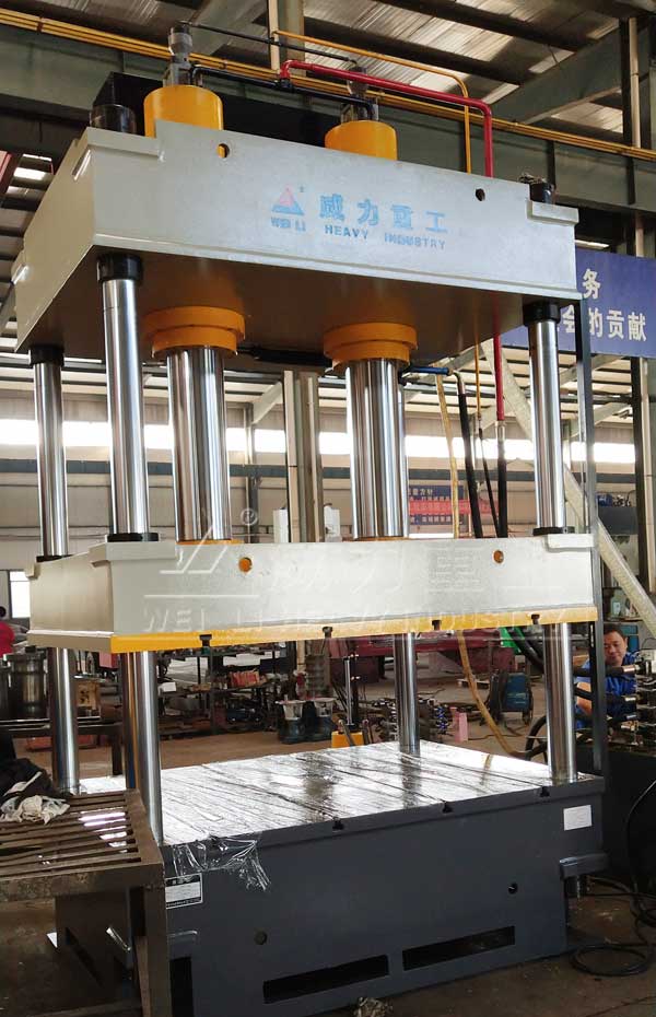 玻璃鋼汽車配件成型液壓機(jī)主機(jī)