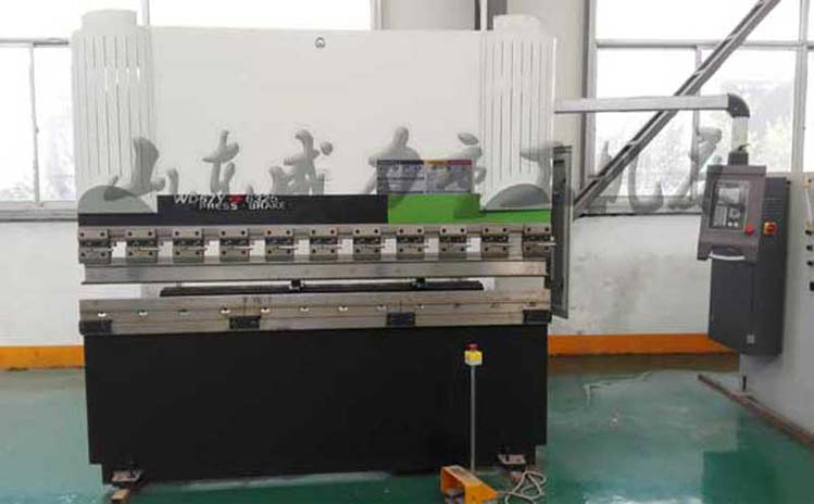 電液伺服數(shù)控折彎機WE67K-100T/3200折彎機