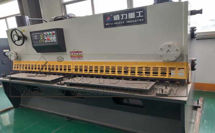 剪8mm閘式剪板機(jī)QC11Y-8X2500液壓閘式剪板機(jī)