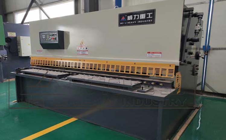 液壓擺式剪板機(jī)QC12Y-12X2500