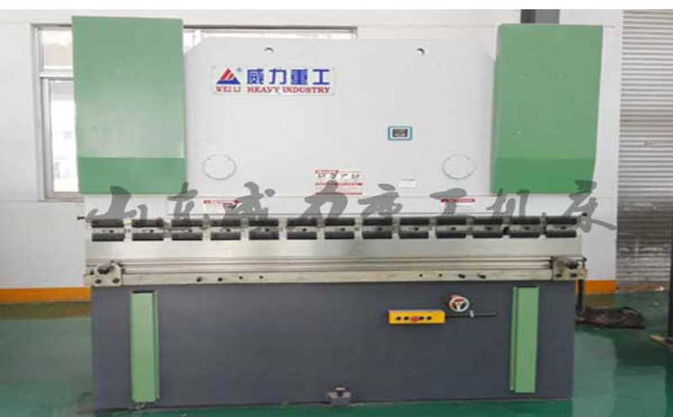 100噸2.5米數(shù)顯折彎機