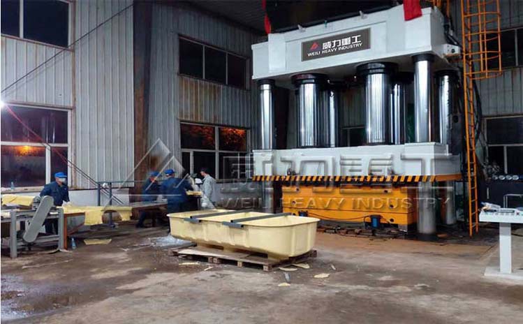 SMC模壓化糞池液壓機(jī)YW32-2500T