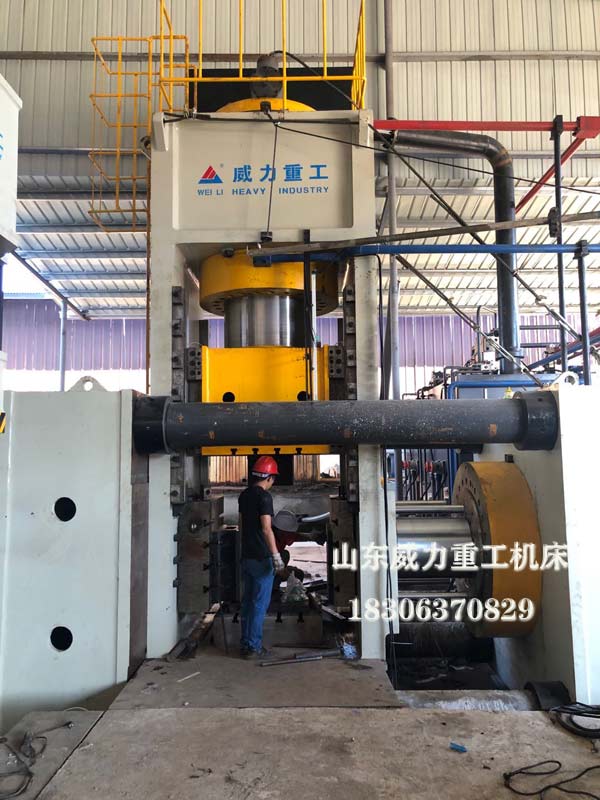 熱模鍛成型液壓機(jī)客戶現(xiàn)場圖