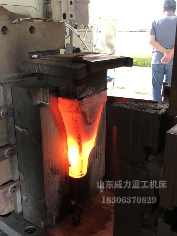 鏟車挖掘機斗齒鍛造樣件