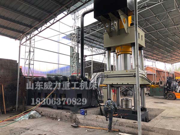 1000噸多工位熱鍛液壓機(jī)