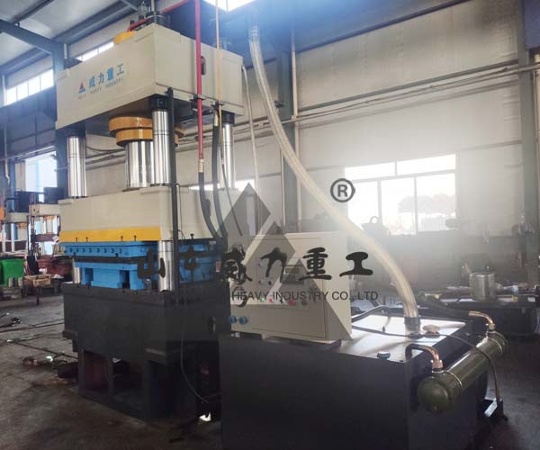 400噸不銹鋼水箱板模壓成型液壓機
