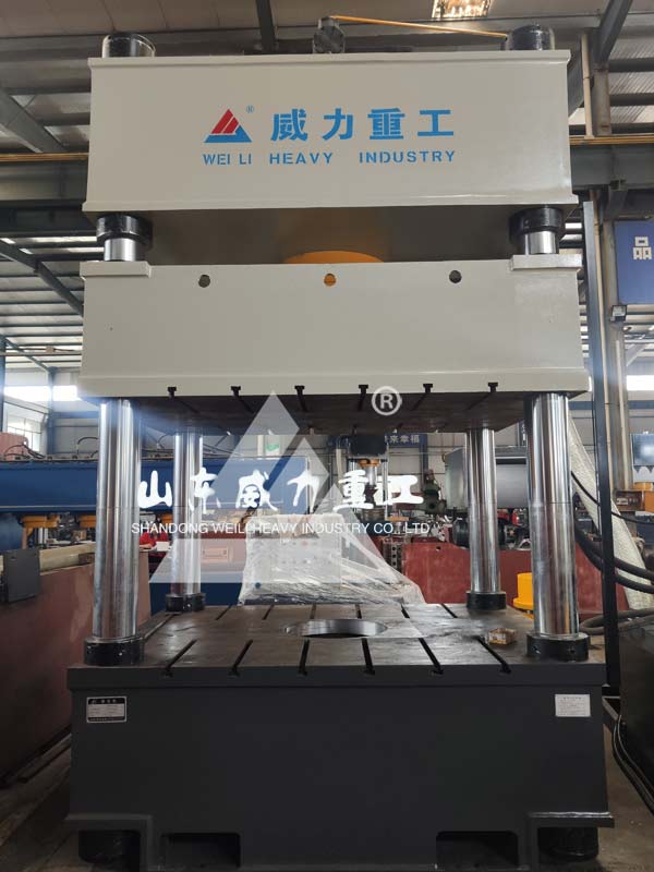 500噸四柱液壓機圖片