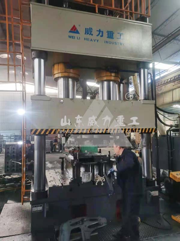 800噸汽車配件拉伸液壓機
