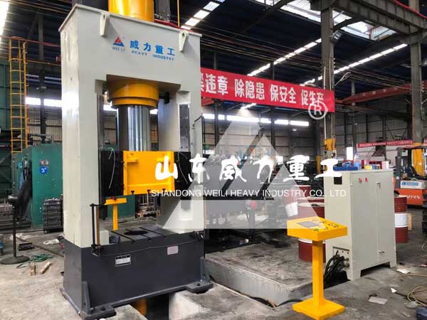400噸框架式熱鍛成型液壓機(jī)