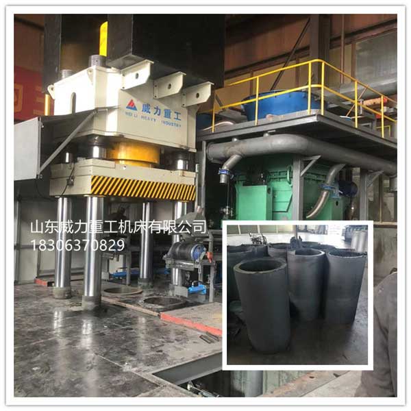 2000噸石墨坩堝一次成形液壓機(jī)
