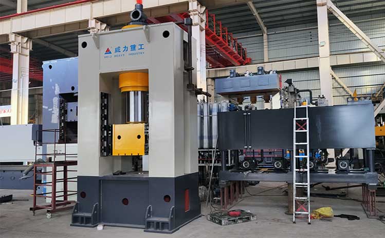 1000噸框架式液壓機(jī)_YW32K-1000噸框架油壓機(jī)