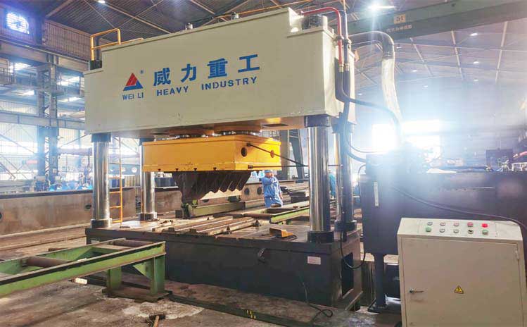 1000噸鋼板校直液壓機(jī)_YW31-1000T二梁四柱油壓機(jī)
