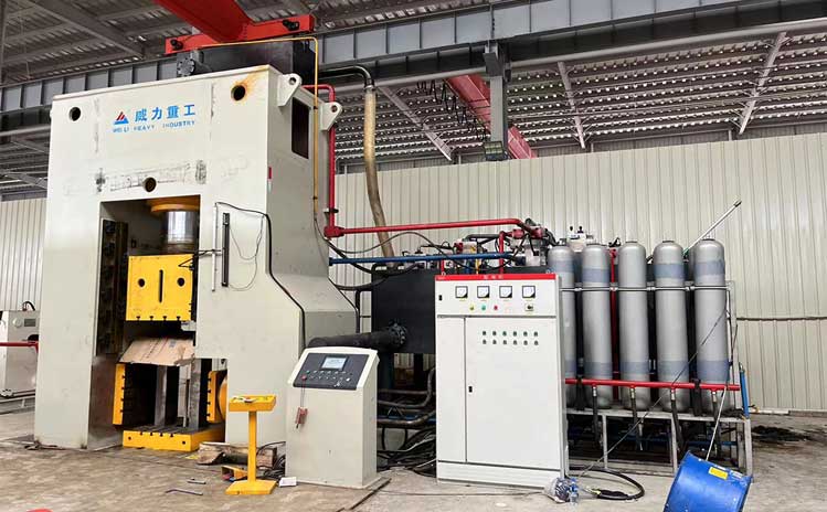2000噸框架式液壓機(jī)_YW32K-2000T框式油壓機(jī)